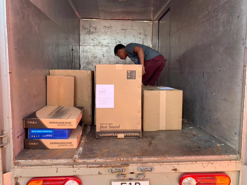 Lắp đặt 8 phòng karaoke về Bình Dương